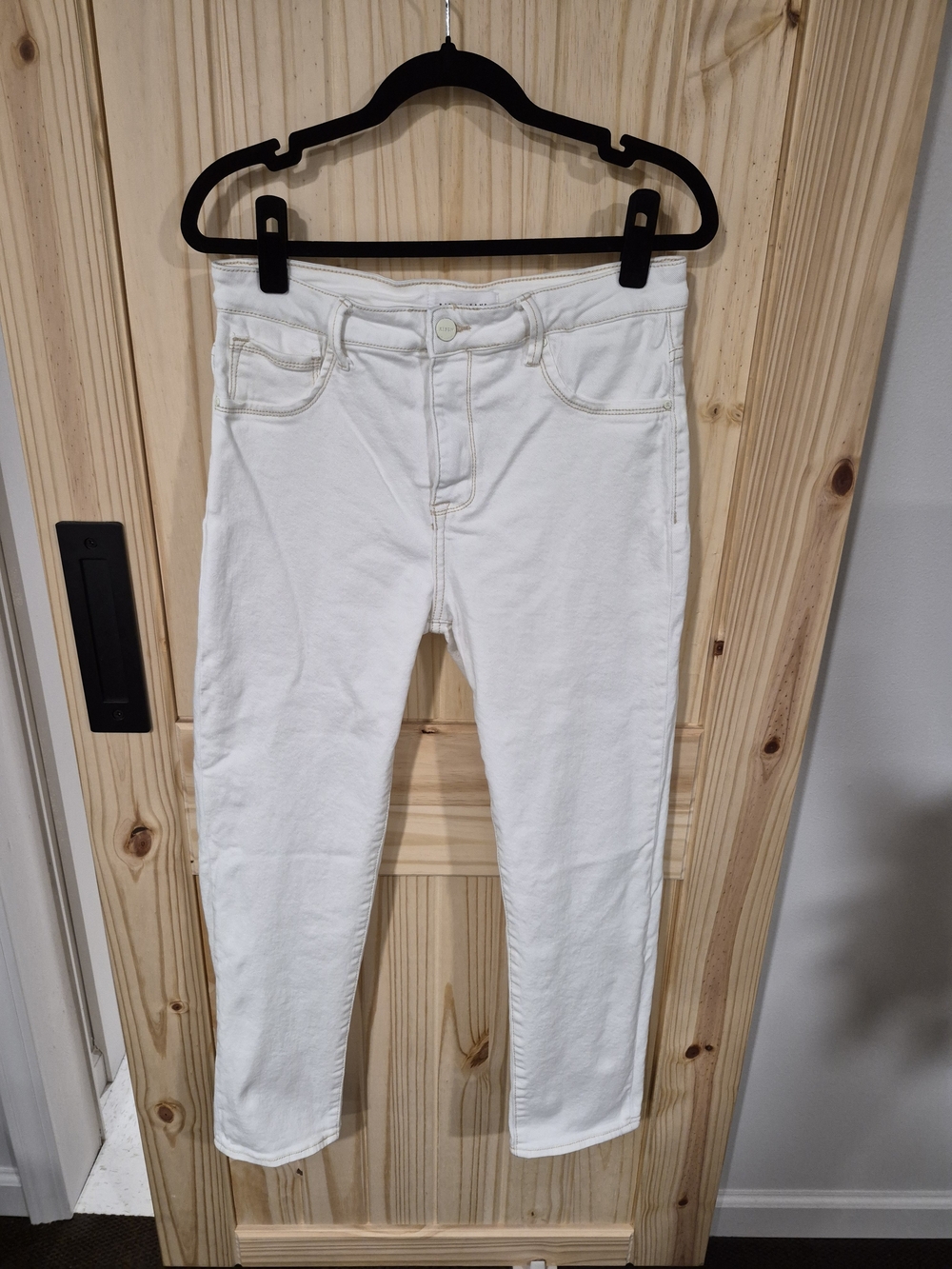 Women's White Ankle Crop Stretch Jeans